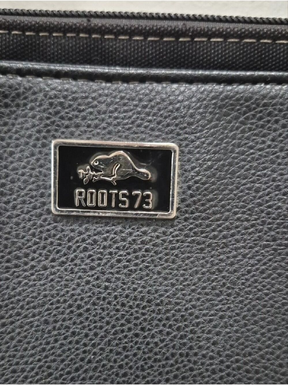 Roots 73 Black Pebbled Vegan Leather Crossbody Bag Triple Zip Multi-Pocket Purse - Picture 3 of 16
